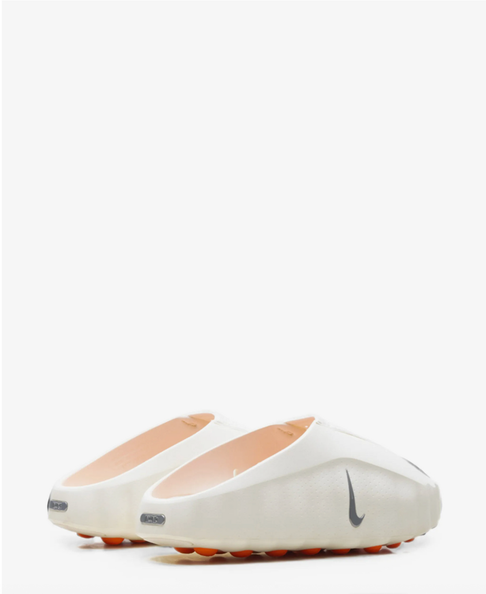 Nike Mind 001