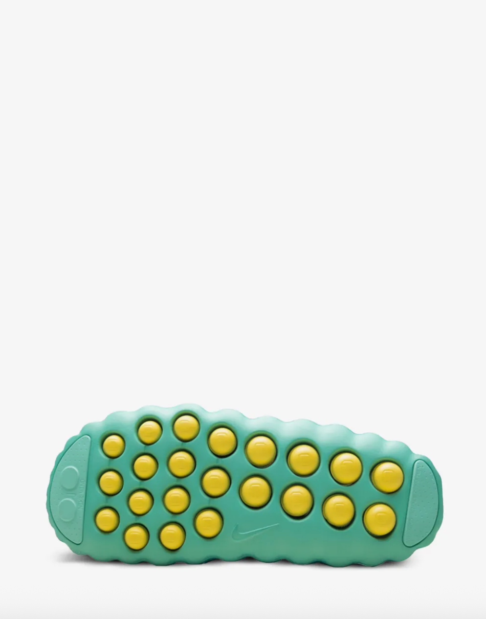 Nike Mind 001