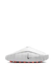 Nike Mind 001